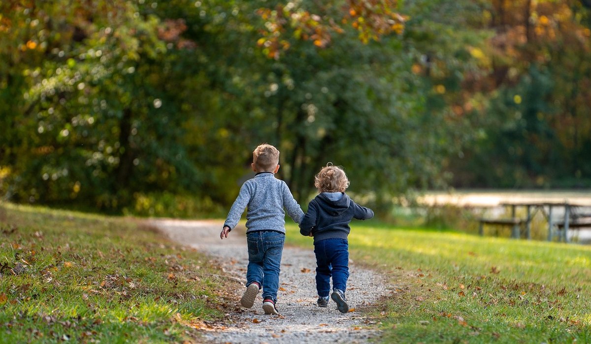 Building a Nature Scavenger Hunt for Families